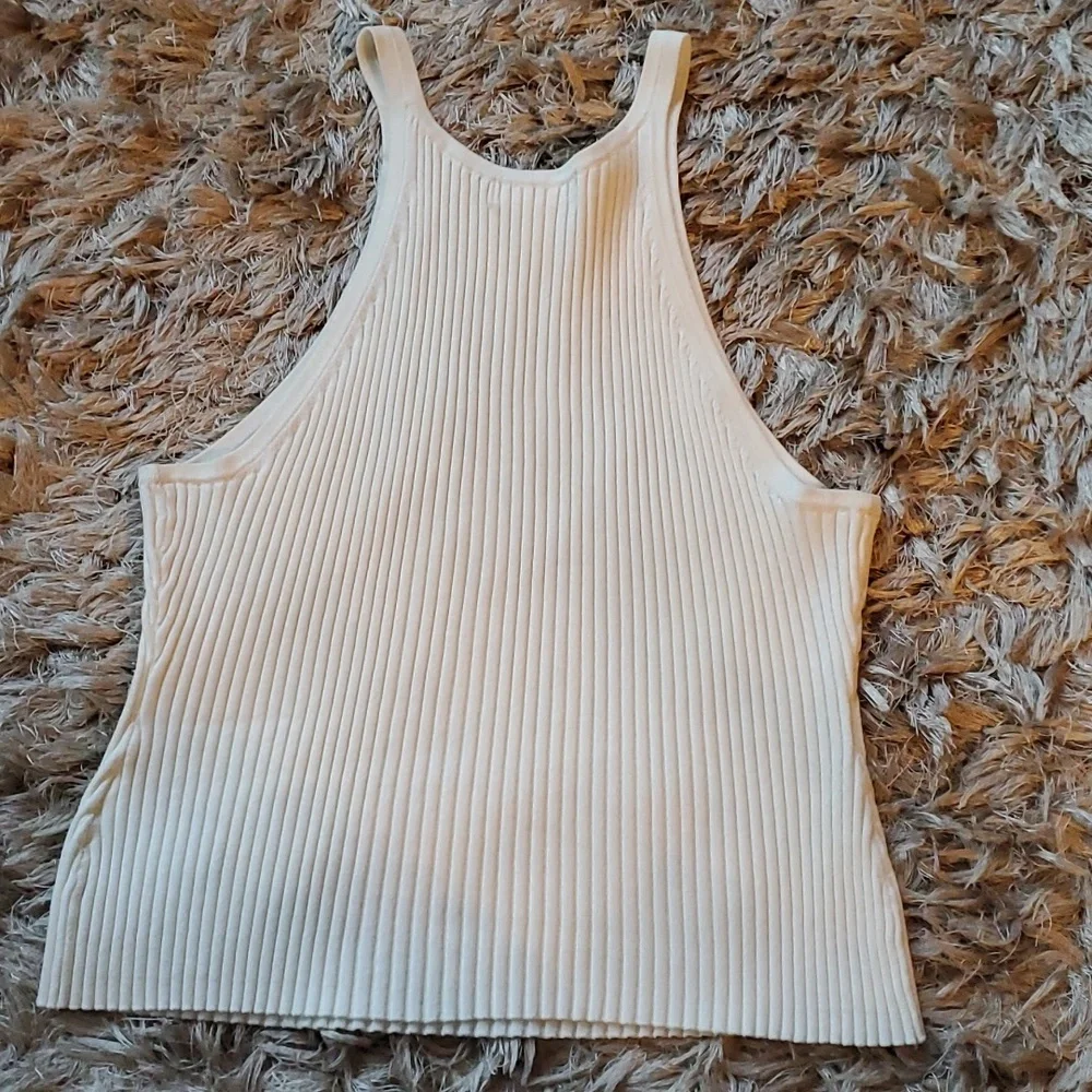 H&M Ribbed halter top - Picture 6 of 7